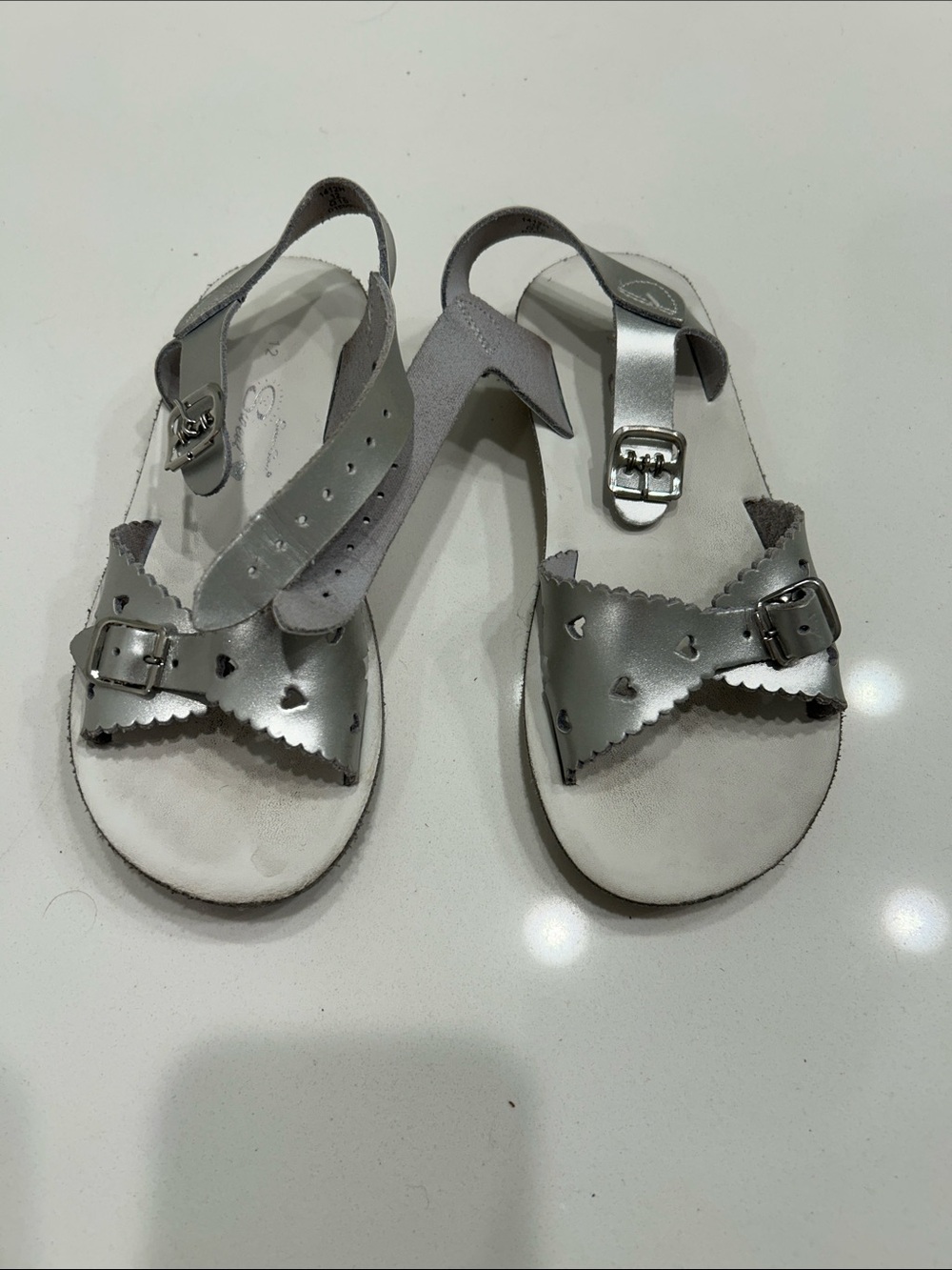 saltwater LUXE Silver Heart Cutout Buckle Sandals for Kids